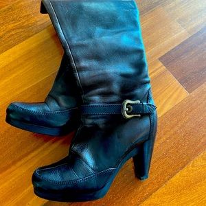 Fendi boots size 6